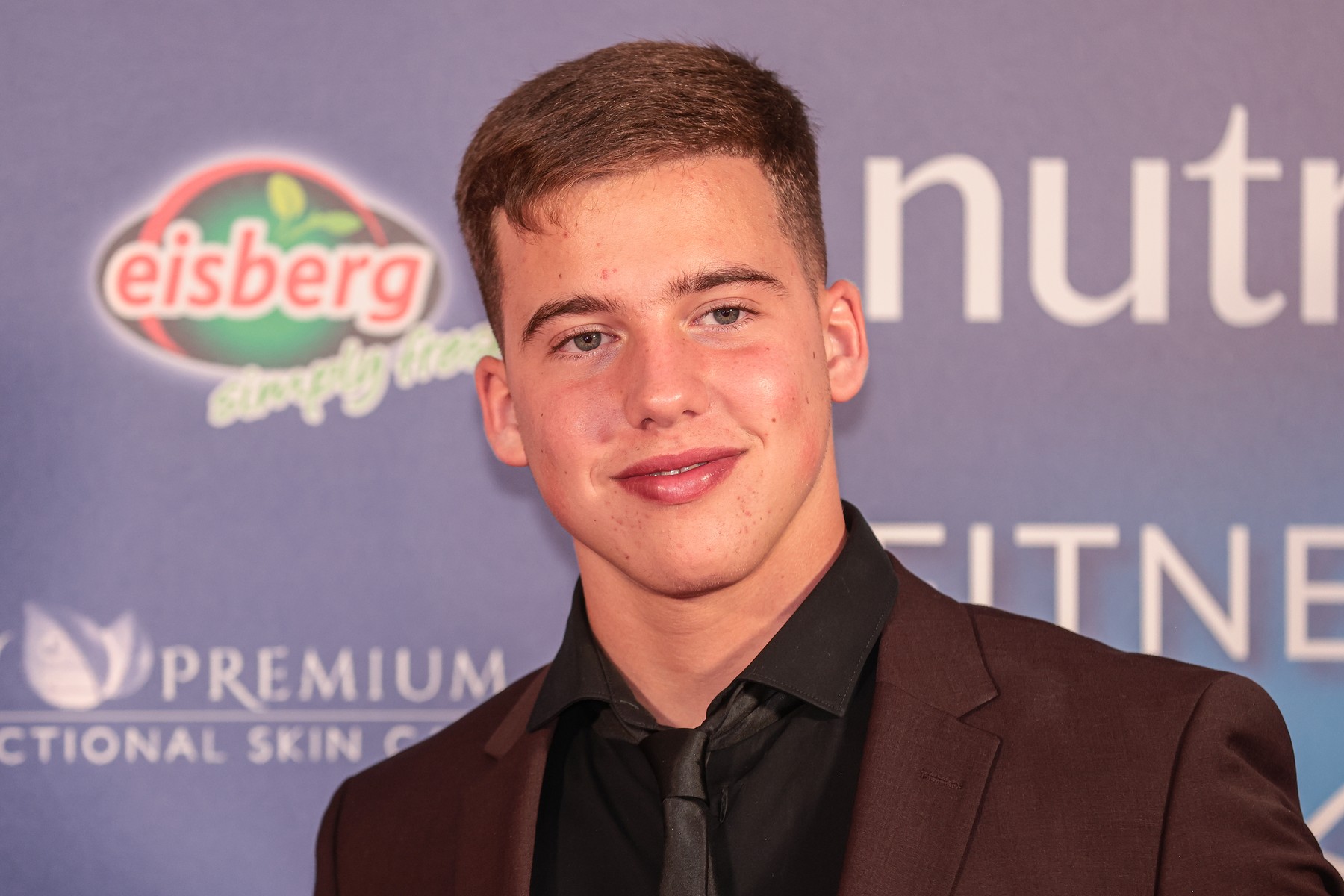 Schobert Norbi gyermeke durva családi titkokat fecsegett ki, mit fog